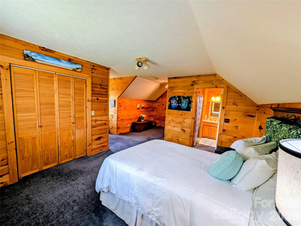 213 Rustling Pines Drive Hendersonville, NC 28792