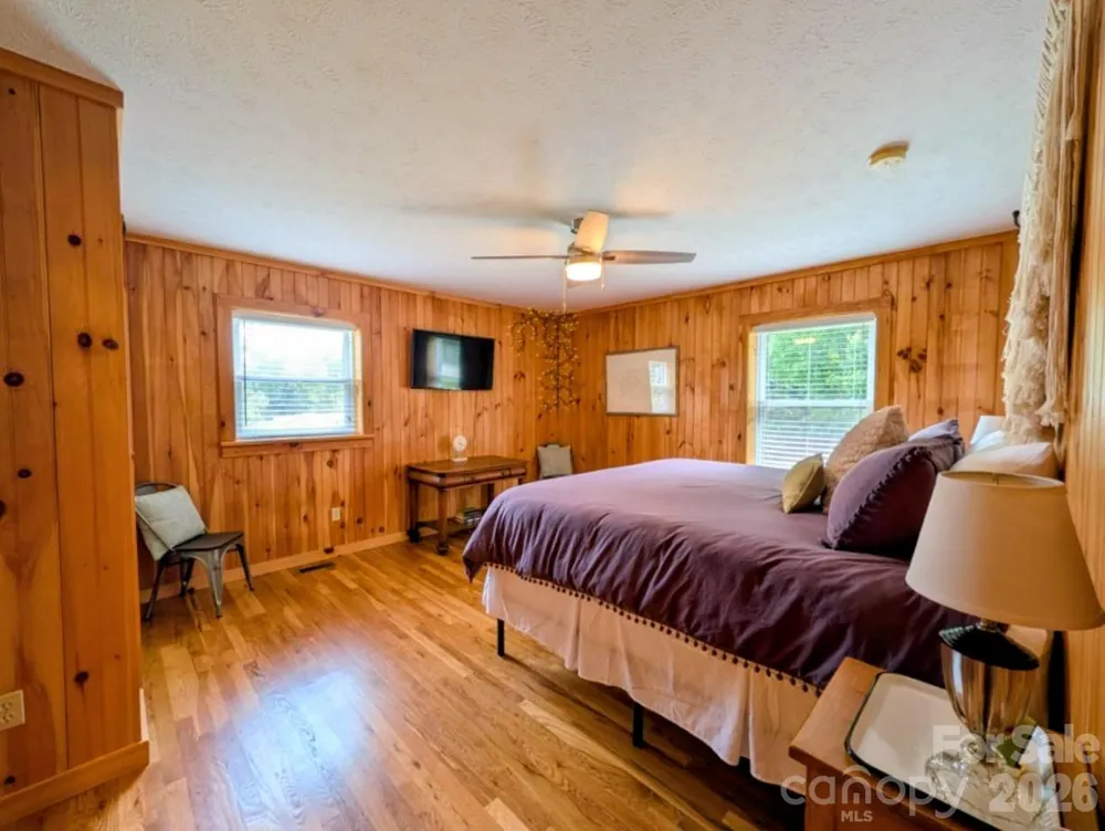 213 Rustling Pines Drive Hendersonville, NC 28792