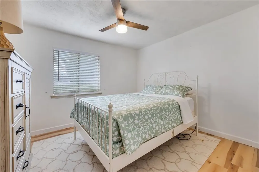 6517 Charter Oaks Circle Columbus, GA 31909