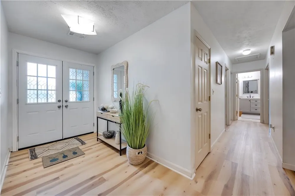 6517 Charter Oaks Circle Columbus, GA 31909