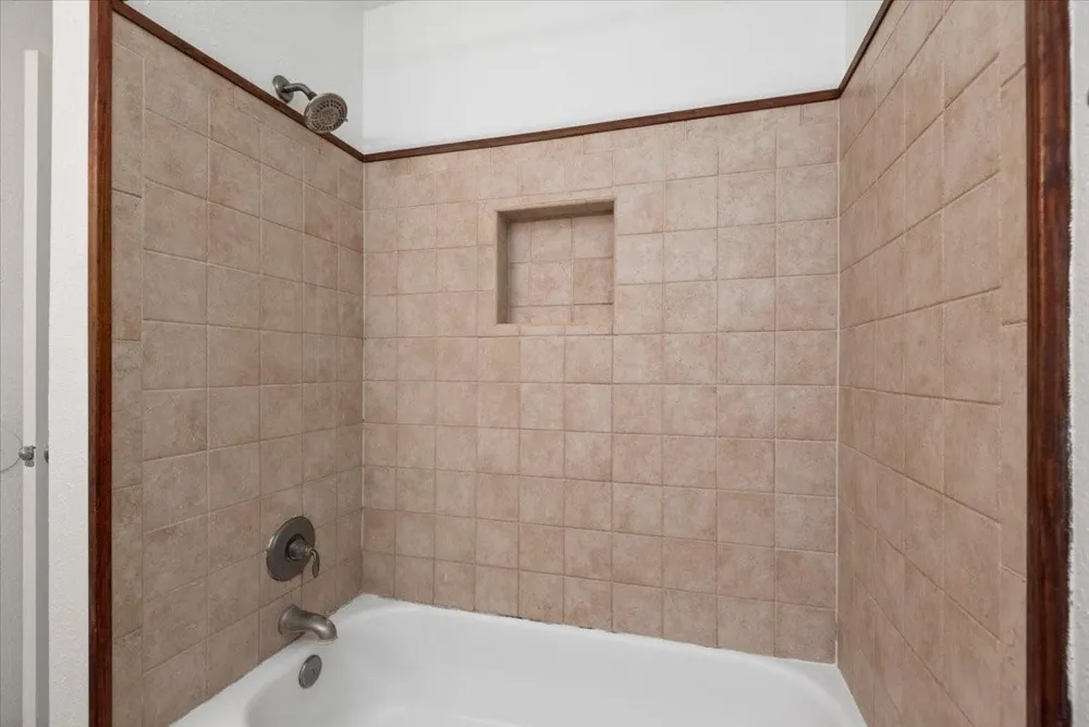 2810 Grants Lake Boulevard #1302 Sugar Land, TX 77479