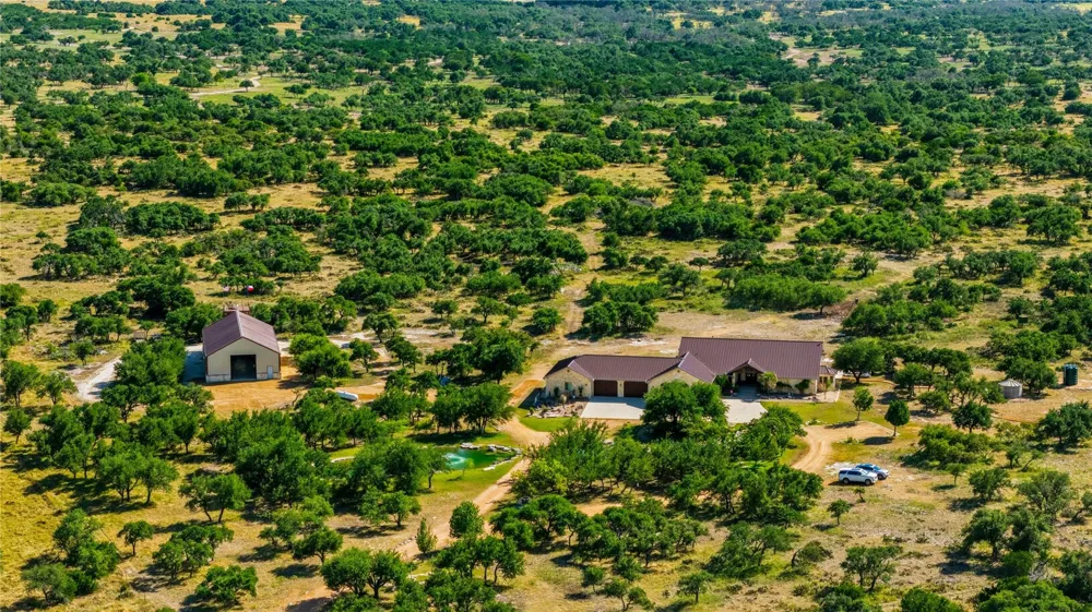 11271 Us Hwy 290 Harper, TX 78631