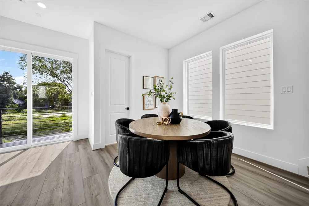2423 Harrington Street Houston, TX 77026