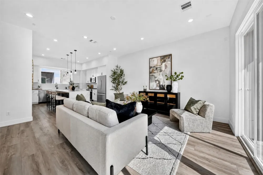 2423 Harrington Street Houston, TX 77026