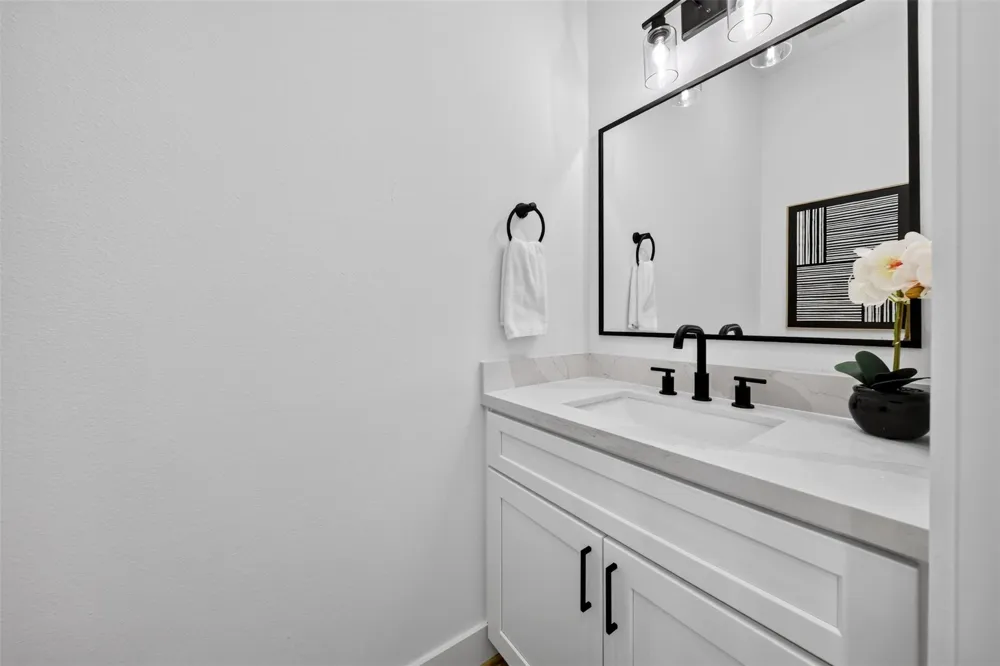 2423 Harrington Street Houston, TX 77026