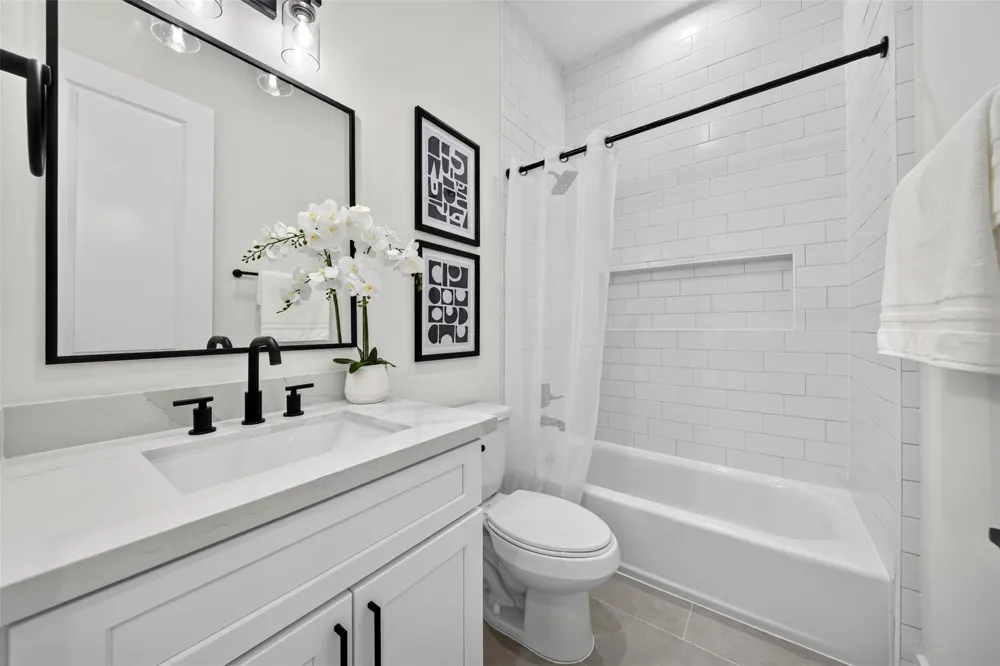 2423 Harrington Street Houston, TX 77026