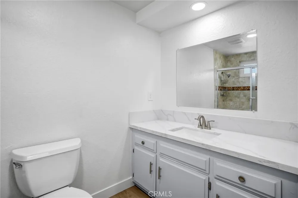 16410 Fontlee Lane Fontana, CA 92335
