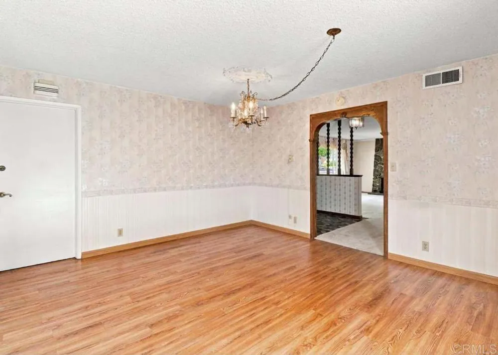 4631 Oakbough Way Carmichael, CA 95608