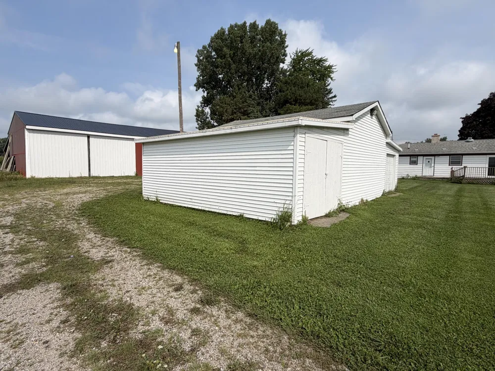 2095 Brettrager Drive Saginaw, MI 48601
