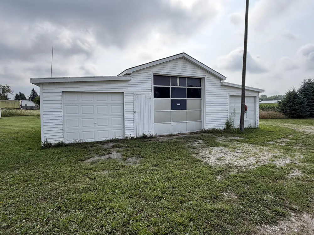 2095 Brettrager Drive Saginaw, MI 48601