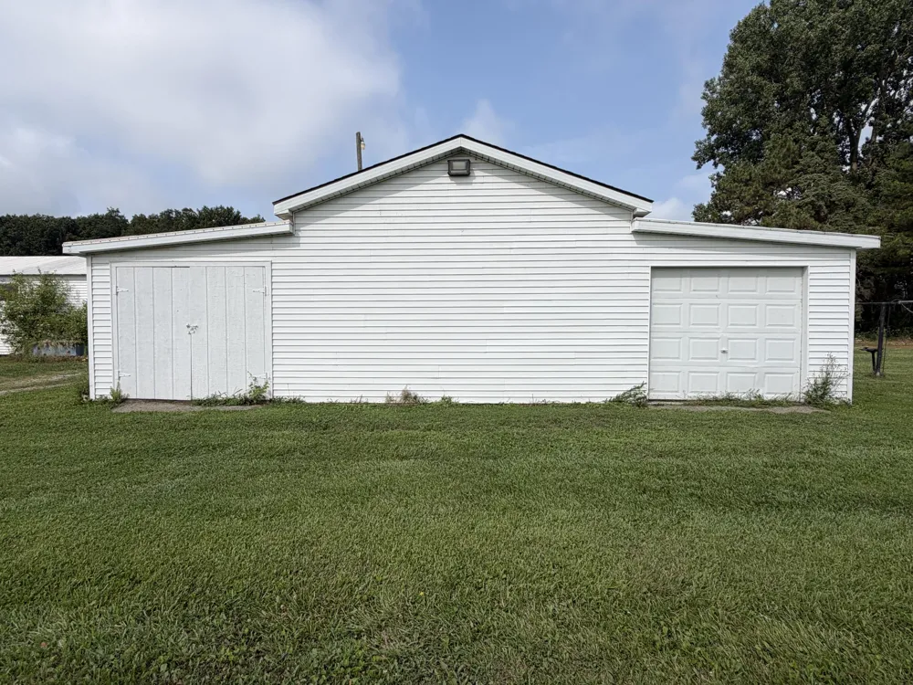 2095 Brettrager Drive Saginaw, MI 48601