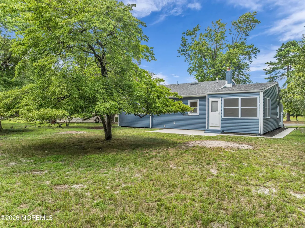 109 Edinburgh Court Toms River, NJ 08757