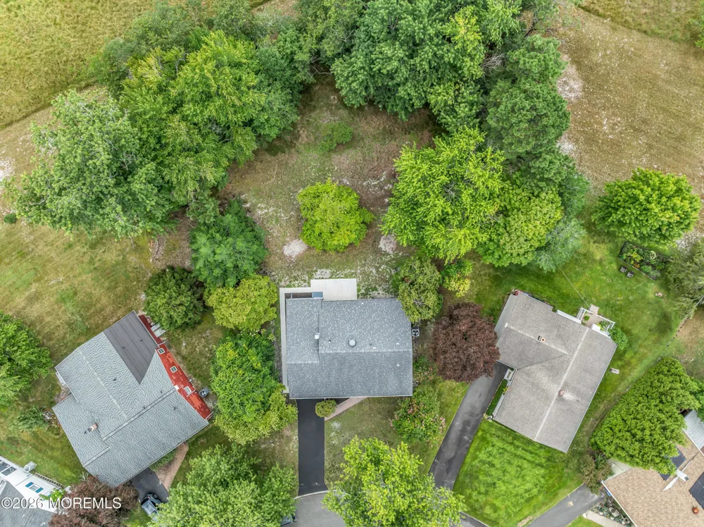 109 Edinburgh Court Toms River, NJ 08757