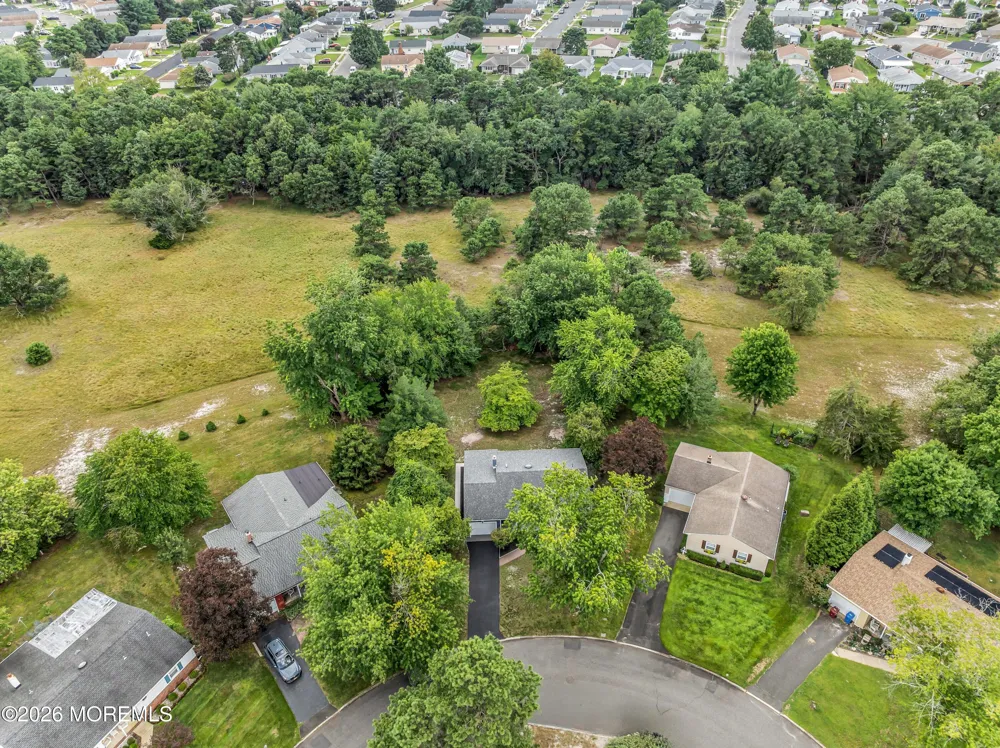 109 Edinburgh Court Toms River, NJ 08757