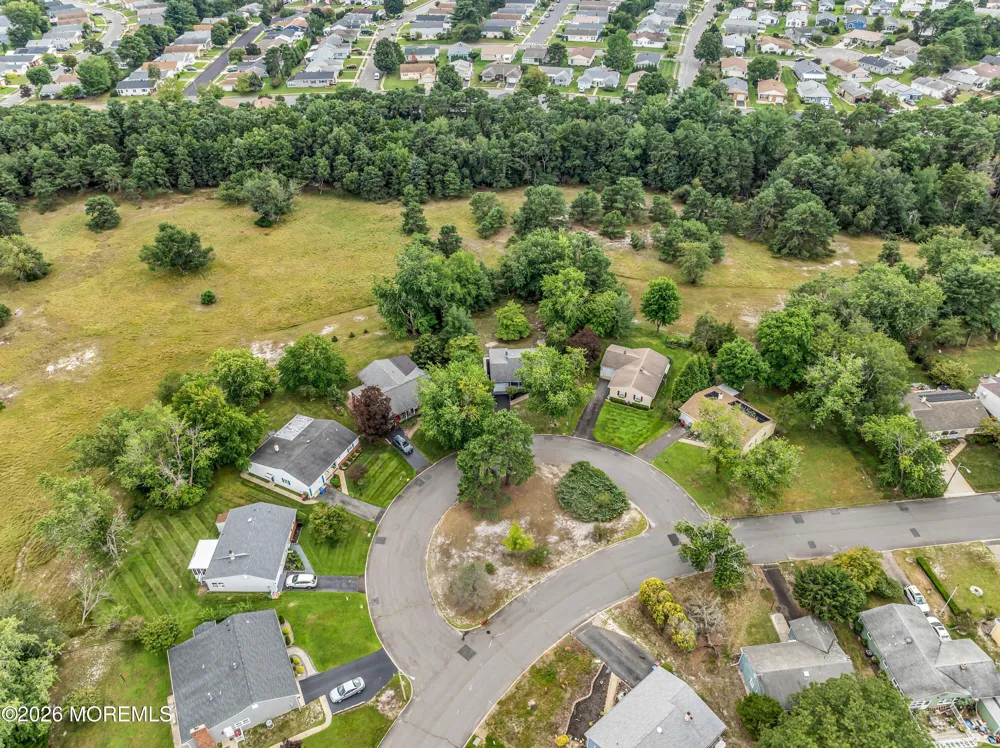 109 Edinburgh Court Toms River, NJ 08757