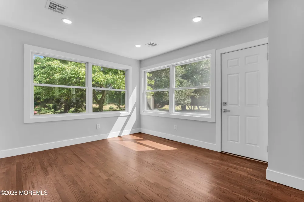 109 Edinburgh Court Toms River, NJ 08757