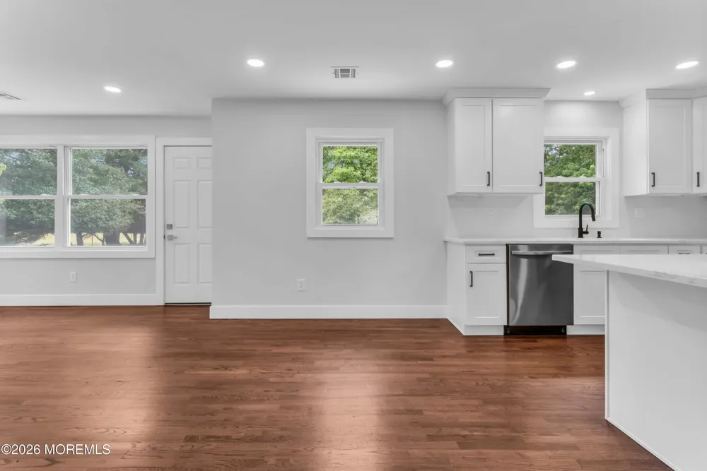109 Edinburgh Court Toms River, NJ 08757