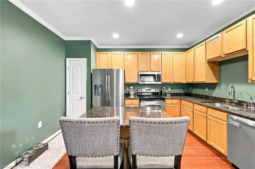 2422 Eagle Creek Court Winston-Salem, NC 27103