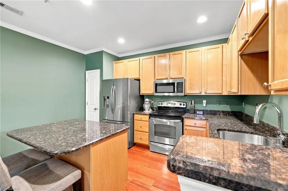 2422 Eagle Creek Court Winston-Salem, NC 27103