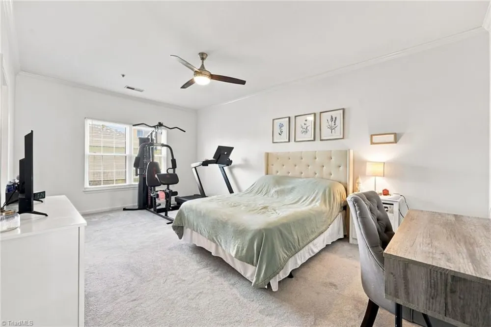 2422 Eagle Creek Court Winston-Salem, NC 27103