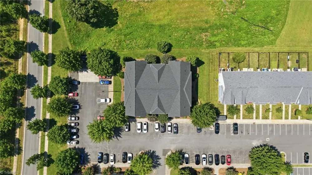 2422 Eagle Creek Court Winston-Salem, NC 27103