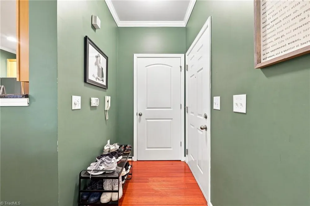 2422 Eagle Creek Court Winston-Salem, NC 27103