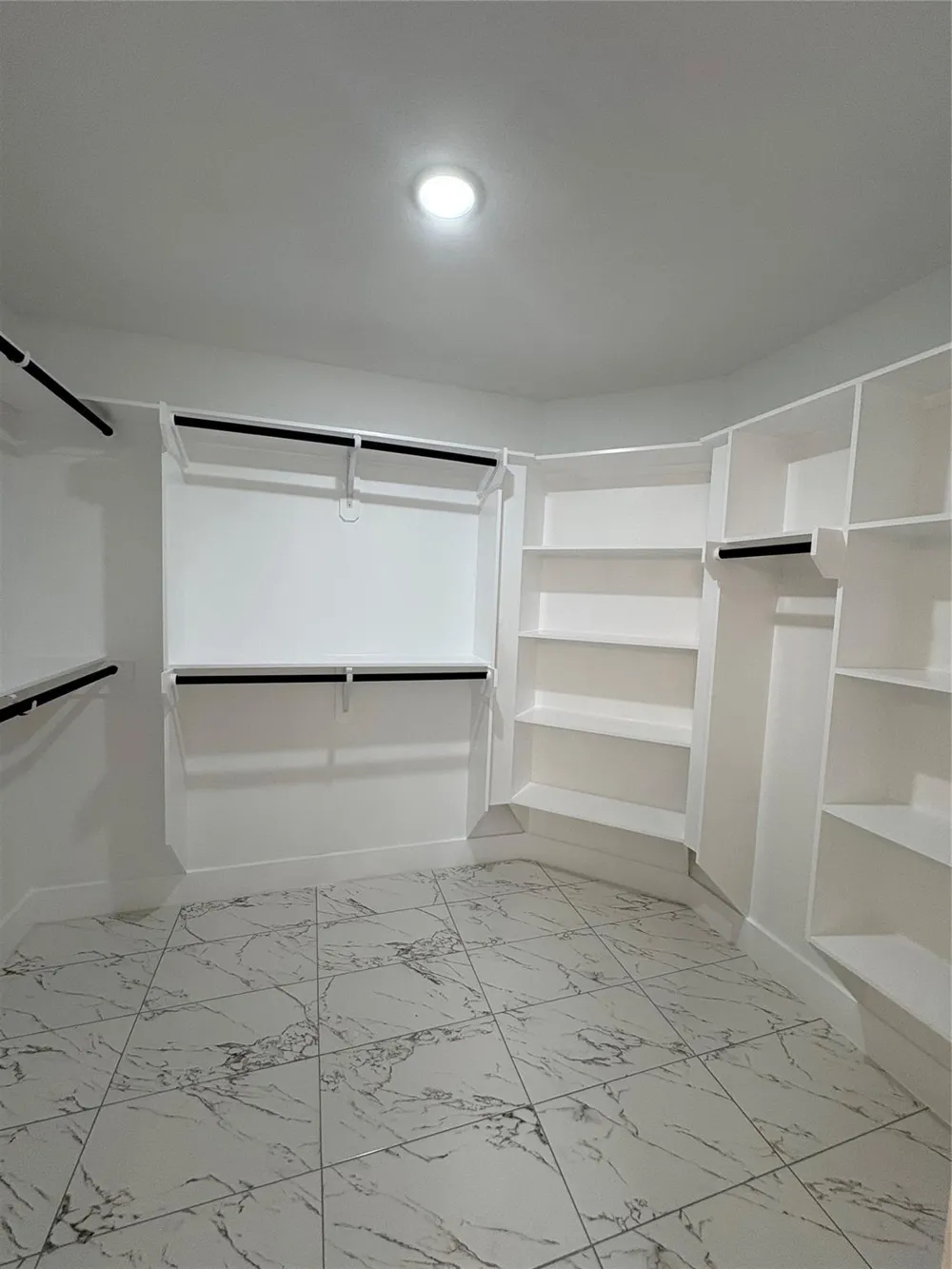 13122 Lake Conroe Bay Road Willis, TX 77318