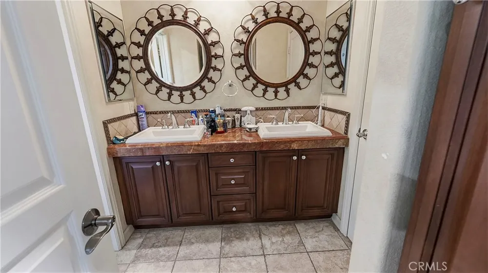 3426 Wedgewood Lane Burbank, CA 91504