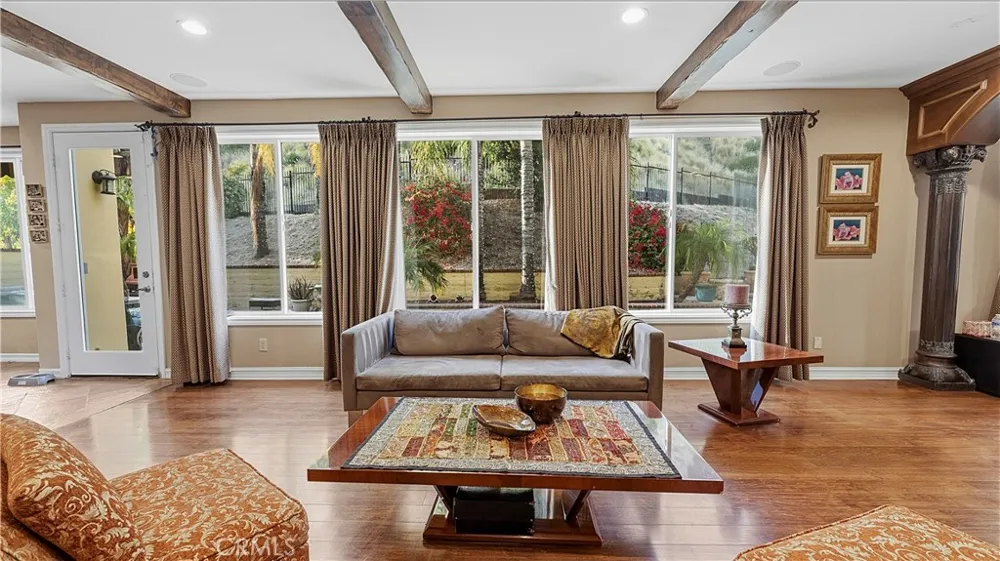 3426 Wedgewood Lane Burbank, CA 91504