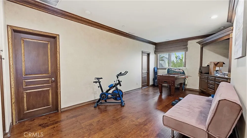 3426 Wedgewood Lane Burbank, CA 91504