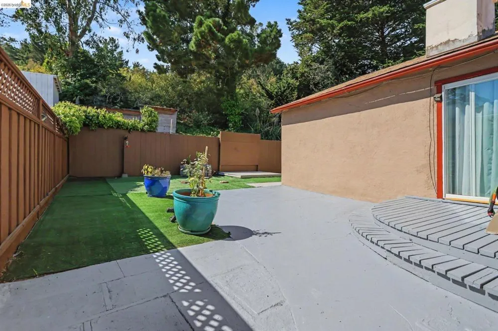 258 Dundee Drive South San Francisco, CA 94080