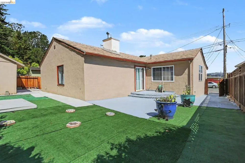258 Dundee Drive South San Francisco, CA 94080