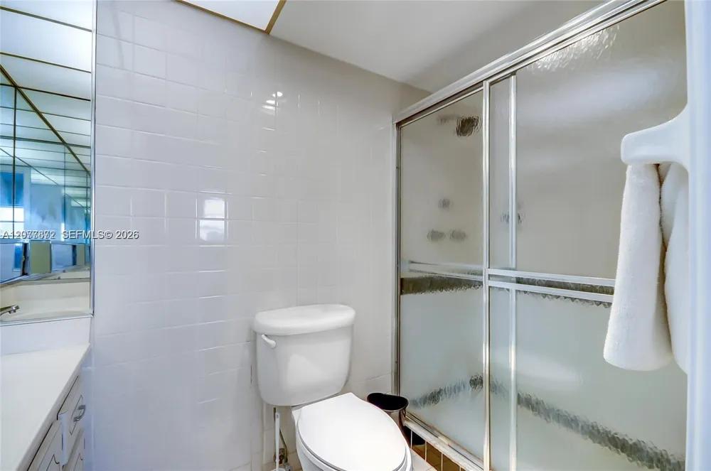 301 NE 14TH #702 Hallandale Beach, FL 33009
