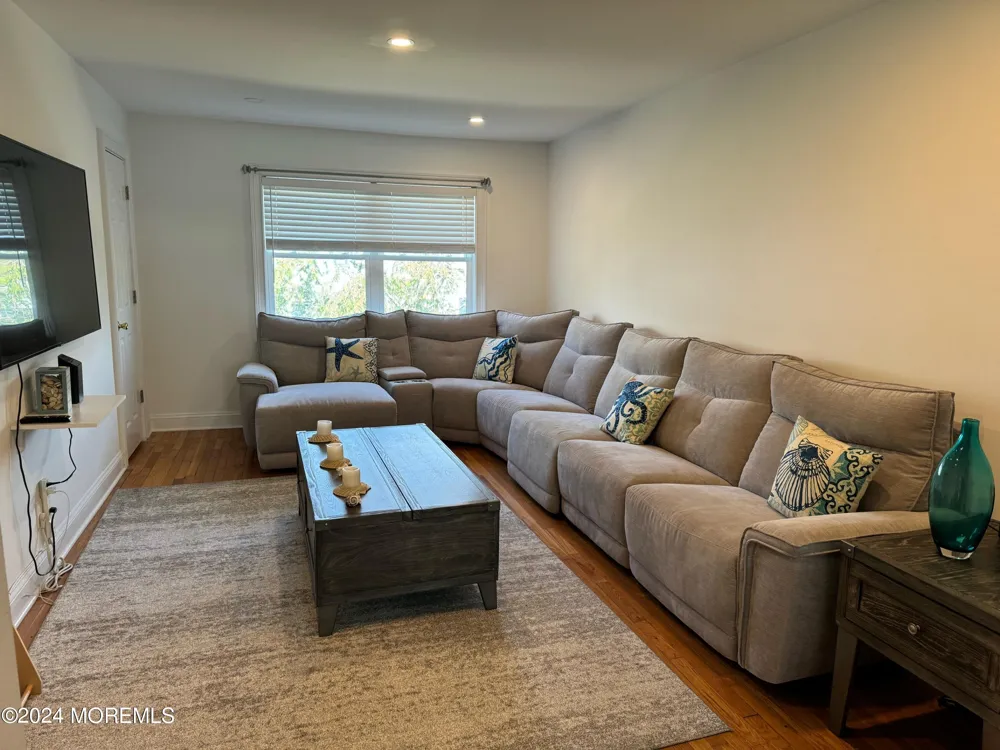 31 Cedar Avenue #26 Long Branch, NJ 07740