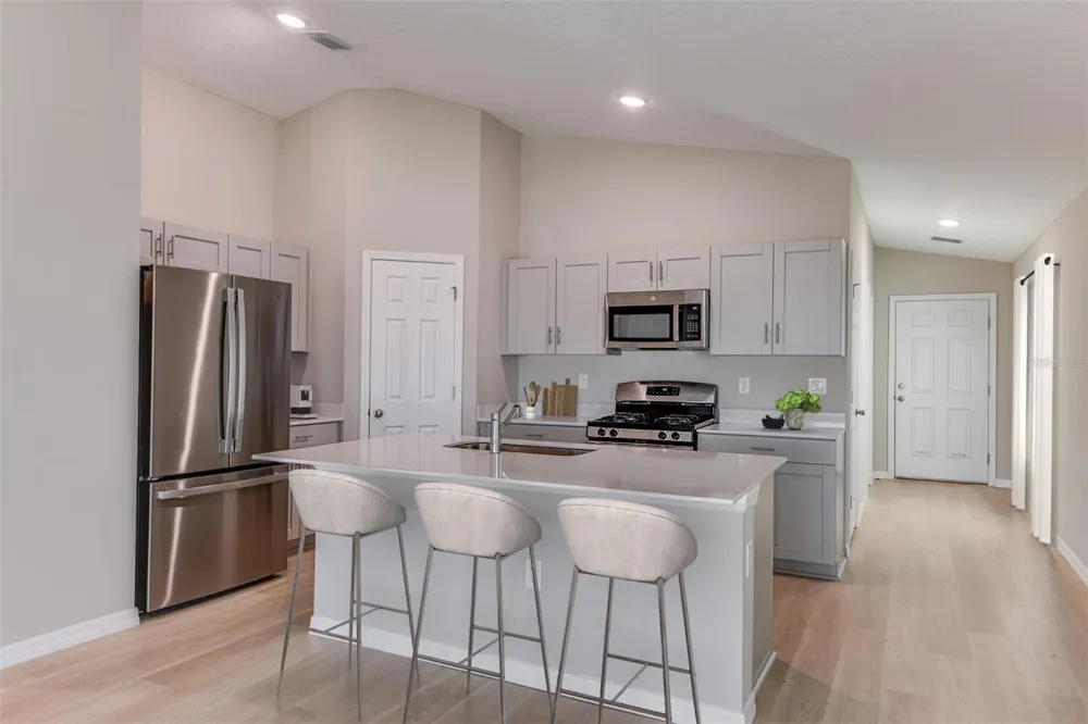 6048 PRAIRIE RUN Haines City, FL 33844