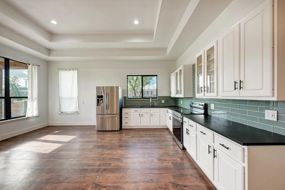 122 Los Fresnos Drive Dale, TX 78616
