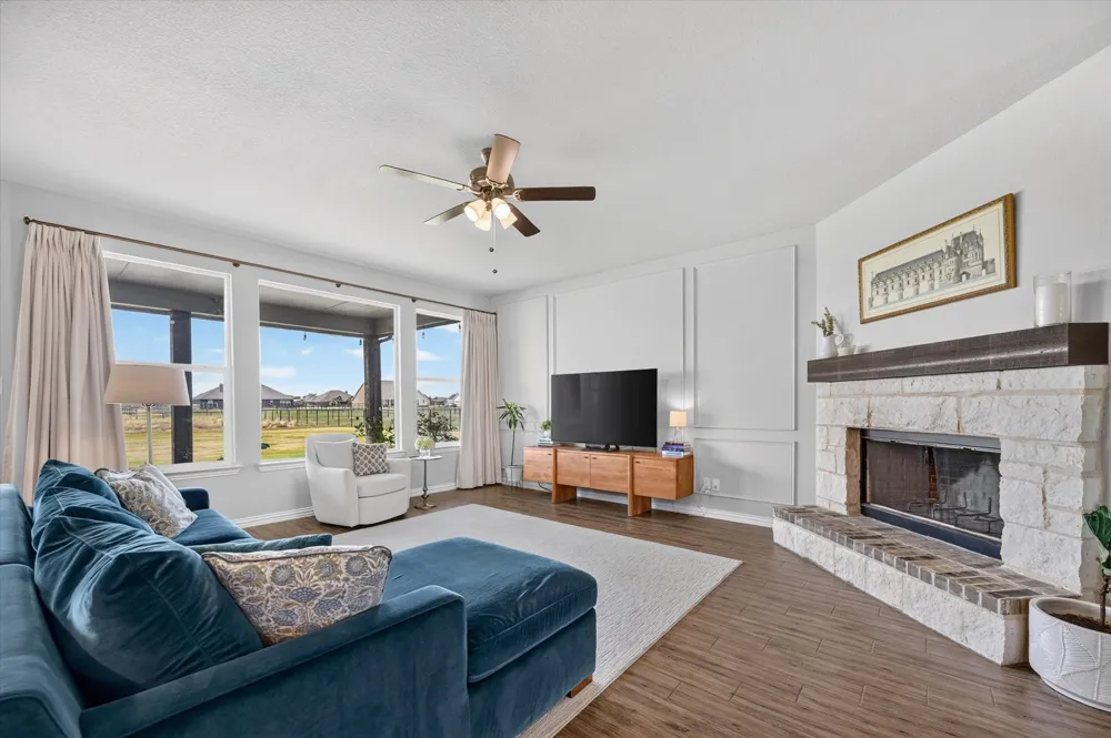13416 Sage Meadow Circle Sanger, TX 76266