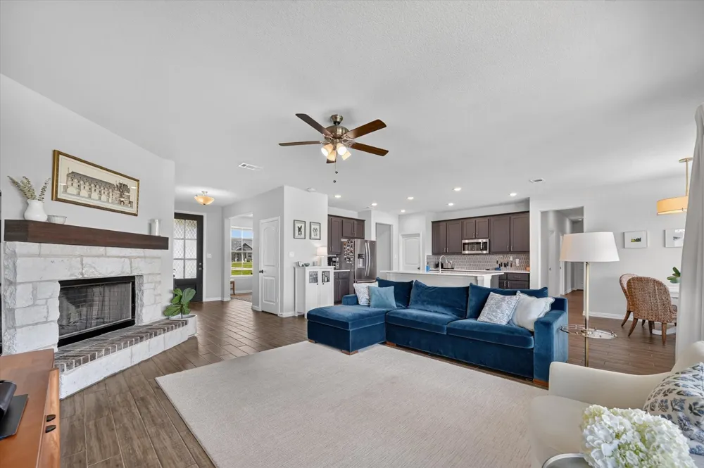 13416 Sage Meadow Circle Sanger, TX 76266