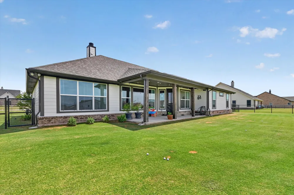 13416 Sage Meadow Circle Sanger, TX 76266