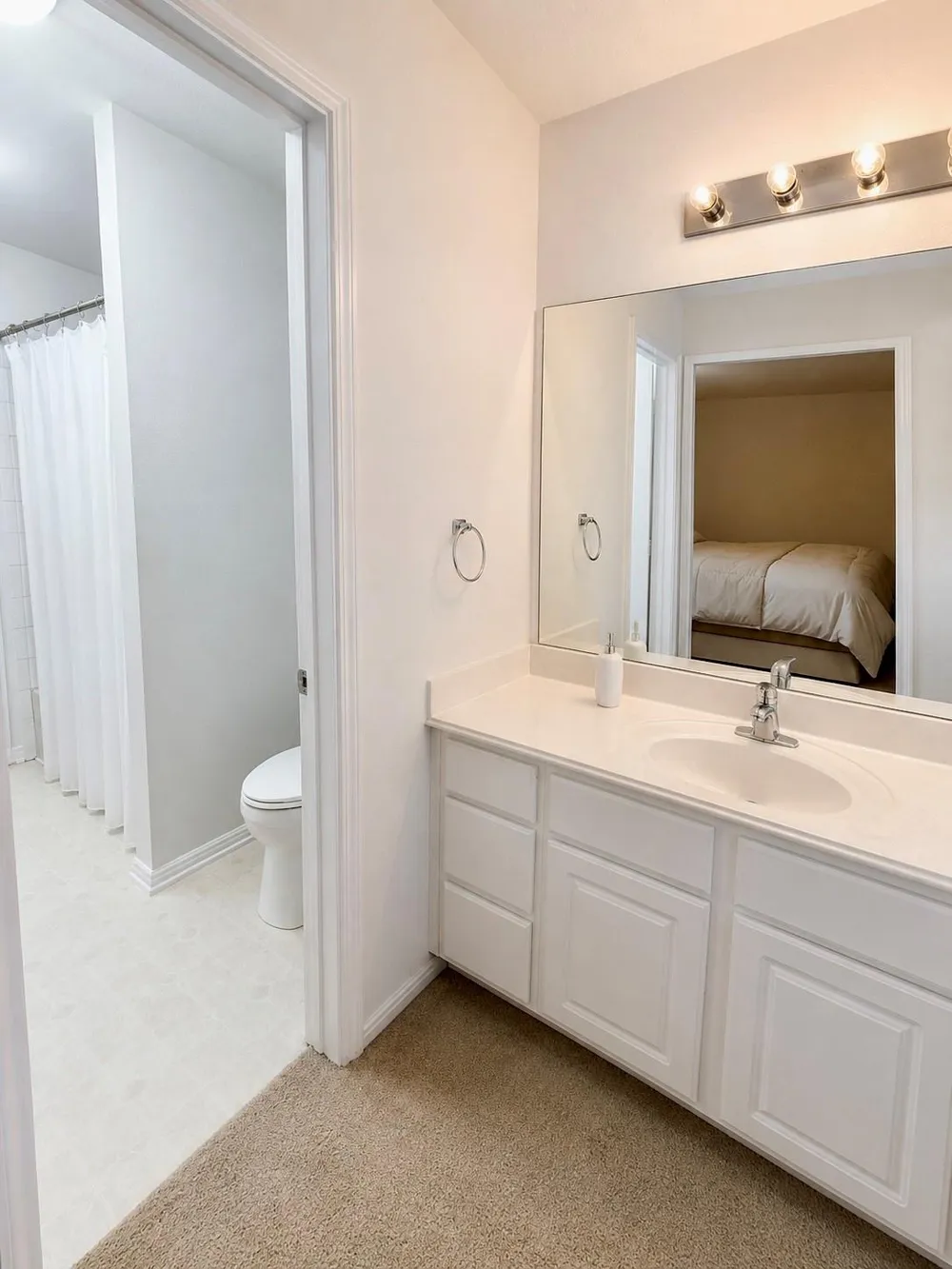 105 Kevin Court La Porte, TX 77571