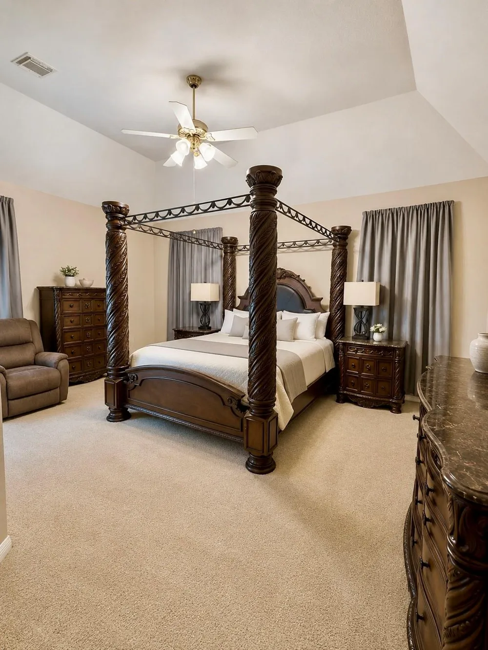 105 Kevin Court La Porte, TX 77571