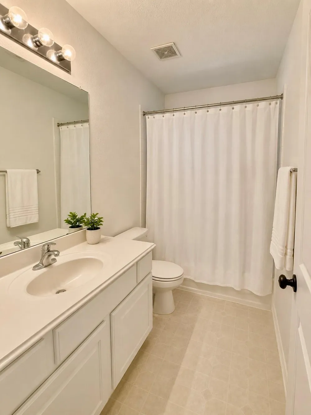 105 Kevin Court La Porte, TX 77571