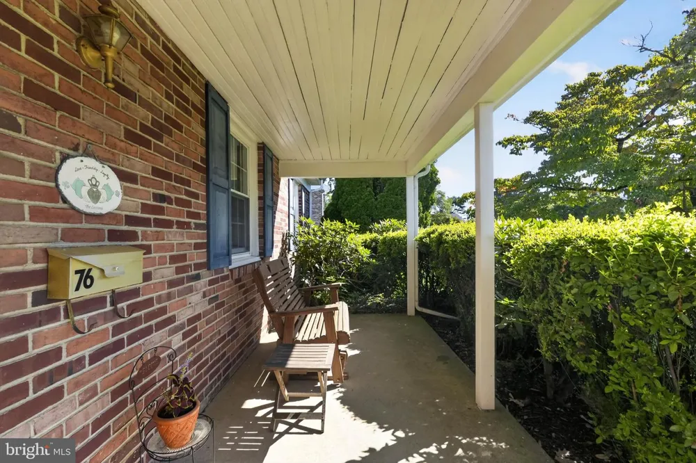 76 SNYDER LANE Springfield, PA 19064