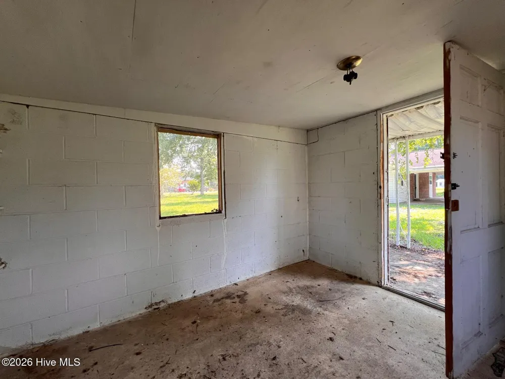 11701 Johns Road Laurinburg, NC 28352