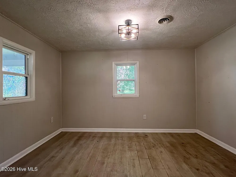 11701 Johns Road Laurinburg, NC 28352