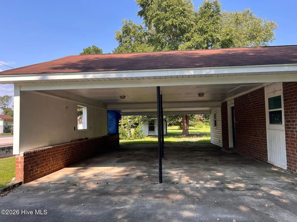 11701 Johns Road Laurinburg, NC 28352