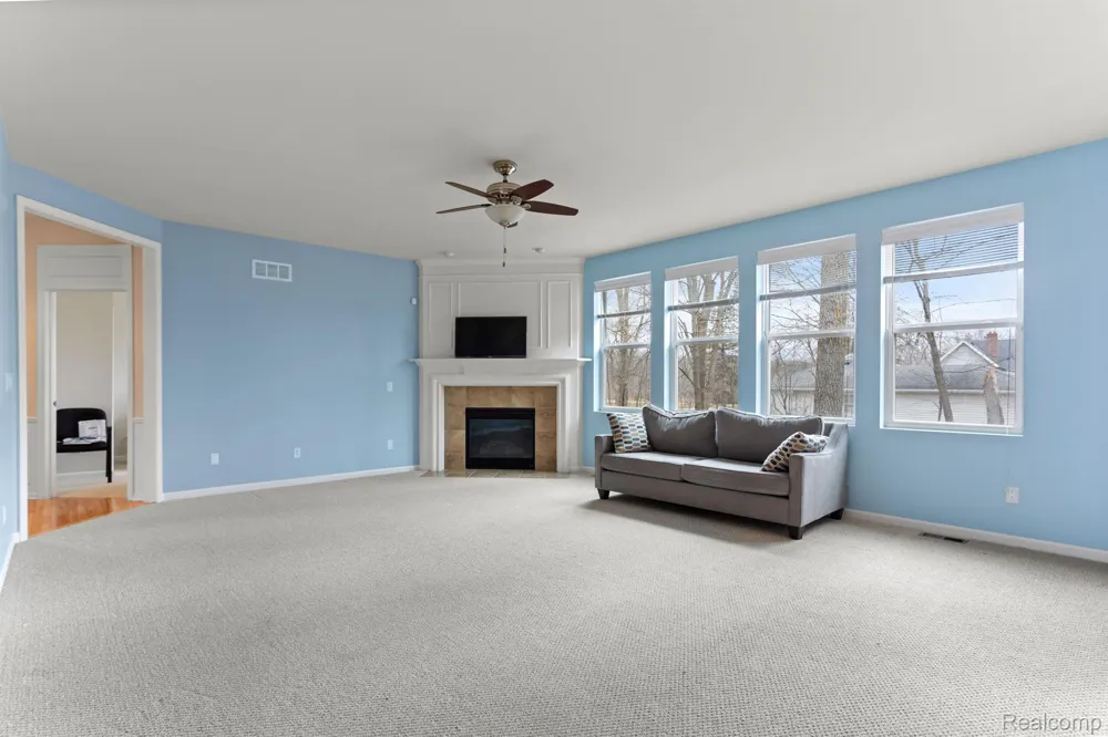 18994 GRANDE VISTA DRIVE Northville Township, MI 48168