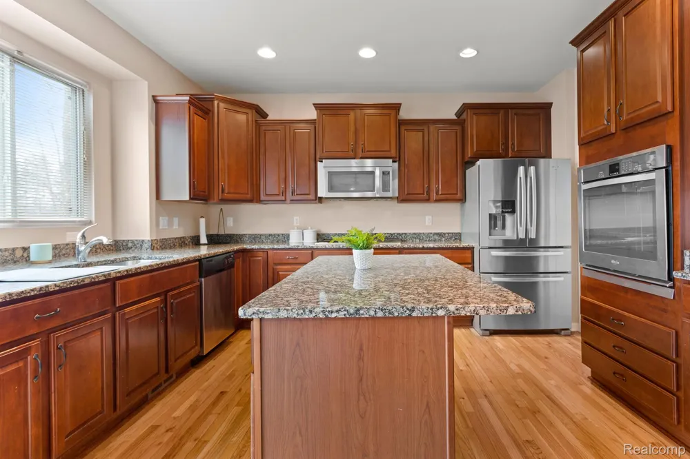 18994 GRANDE VISTA DRIVE Northville Township, MI 48168