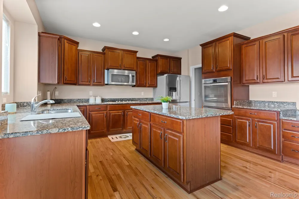 18994 GRANDE VISTA DRIVE Northville Township, MI 48168