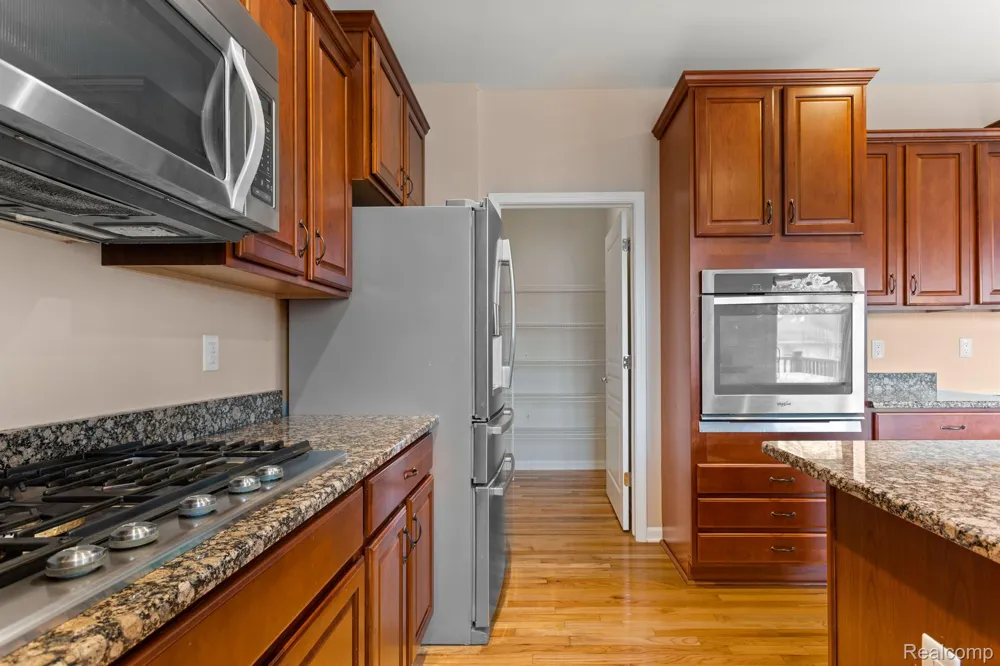 18994 GRANDE VISTA DRIVE Northville Township, MI 48168